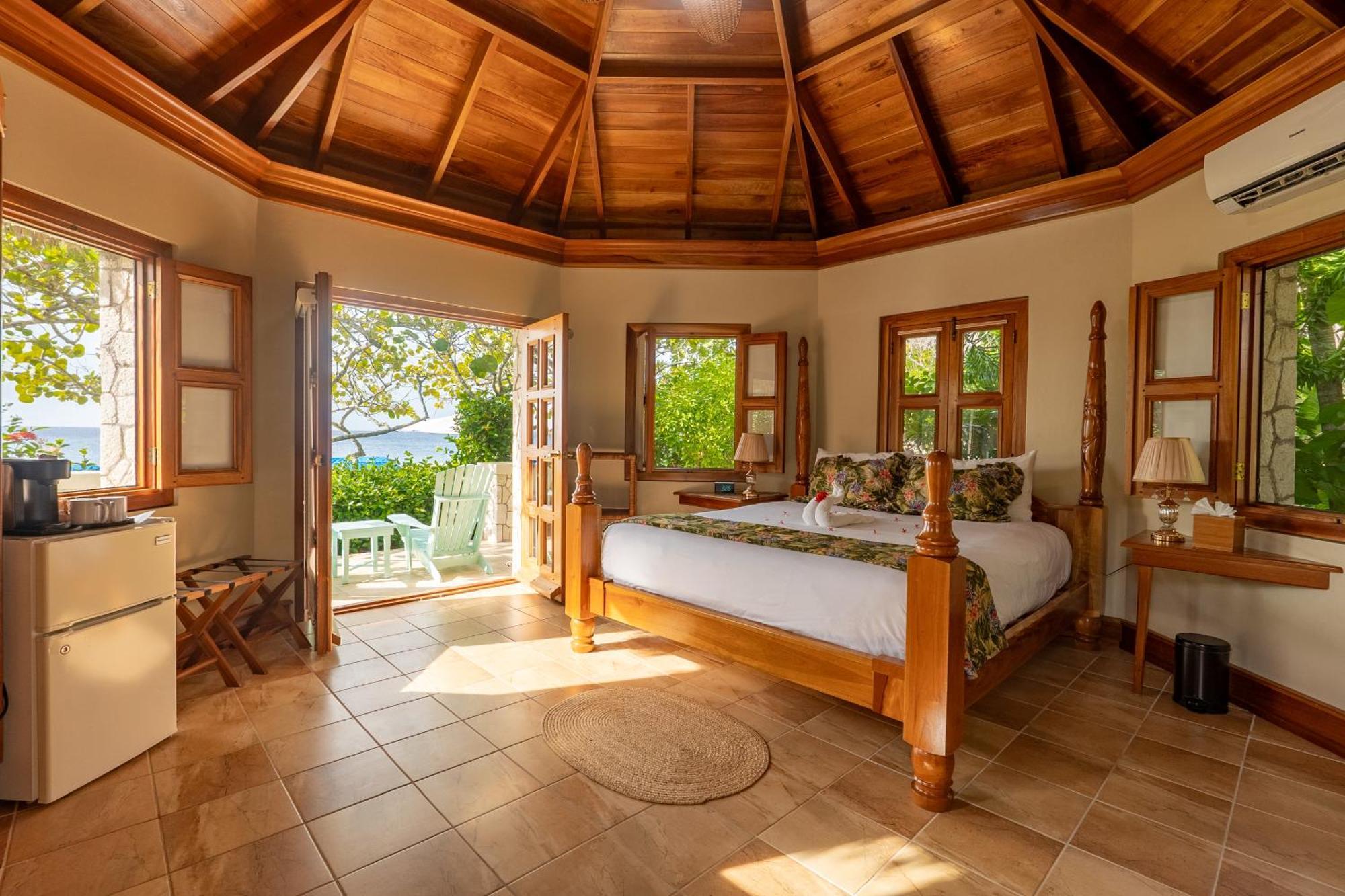 Ocean Cliff Hotel Negril Limited - Adults Only Room photo